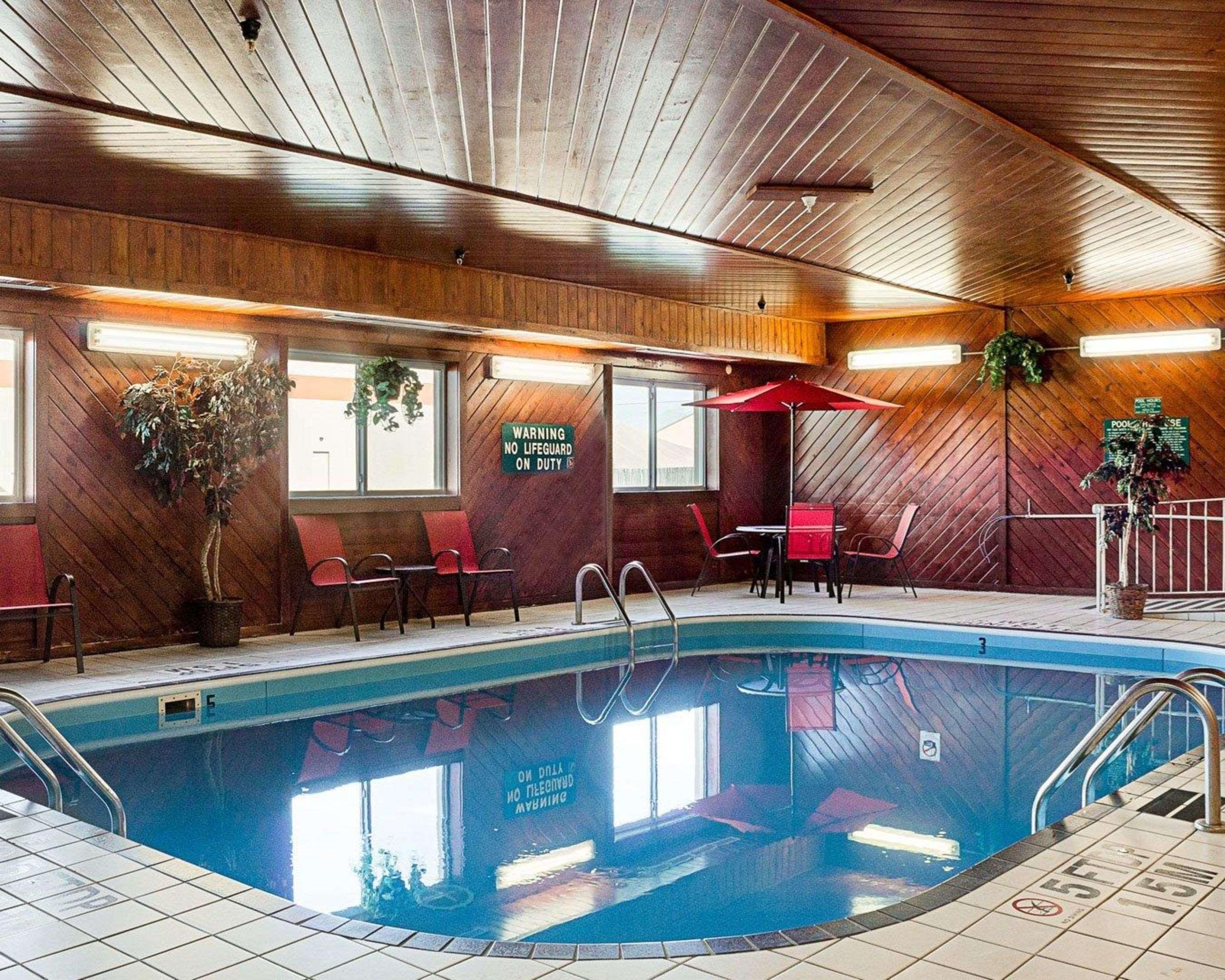 Econo Lodge Fargo Exterior photo