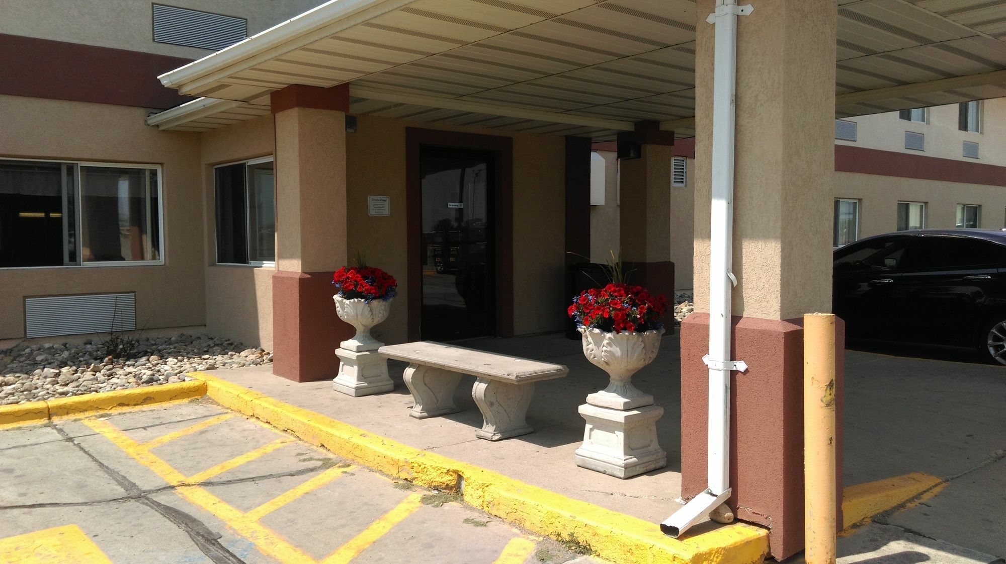 Econo Lodge Fargo Exterior photo